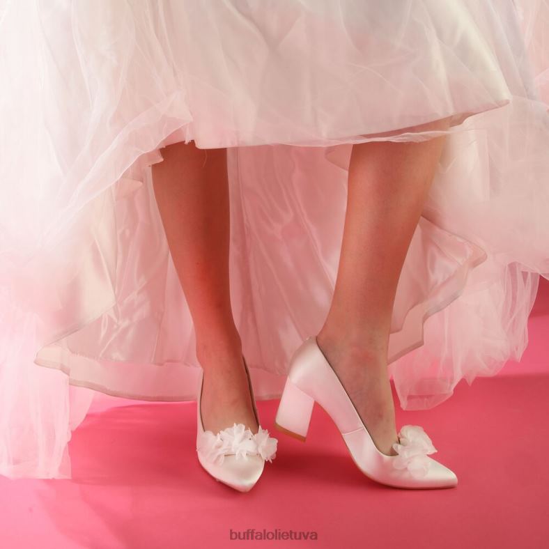 Robyn Rose basutės su kulnais Buffalo dramblio kaulo4D4XB392 |kulniukai